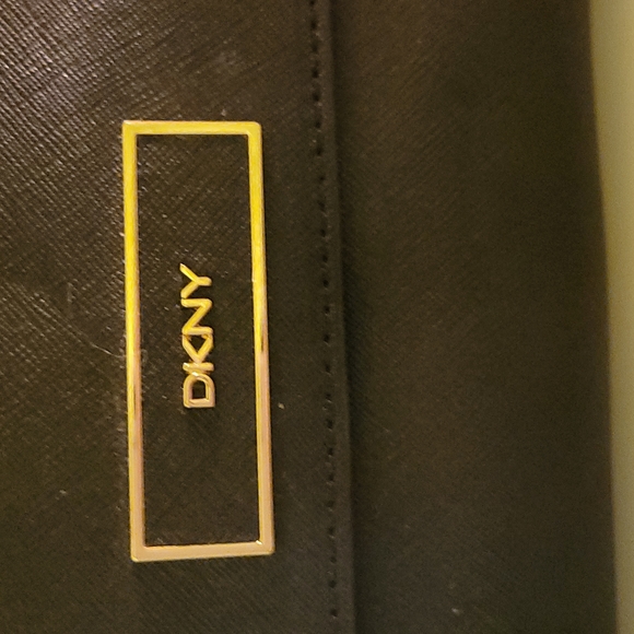 NWOT/still wrapped DKNY crossbody bag, black faux leather and gold hardware - Picture 2 of 9